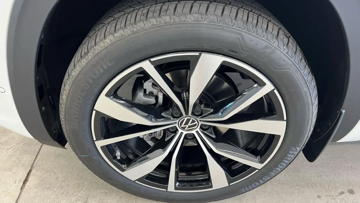 2026 Volkswagen Atlas SEL Premium R-Line 4Motion