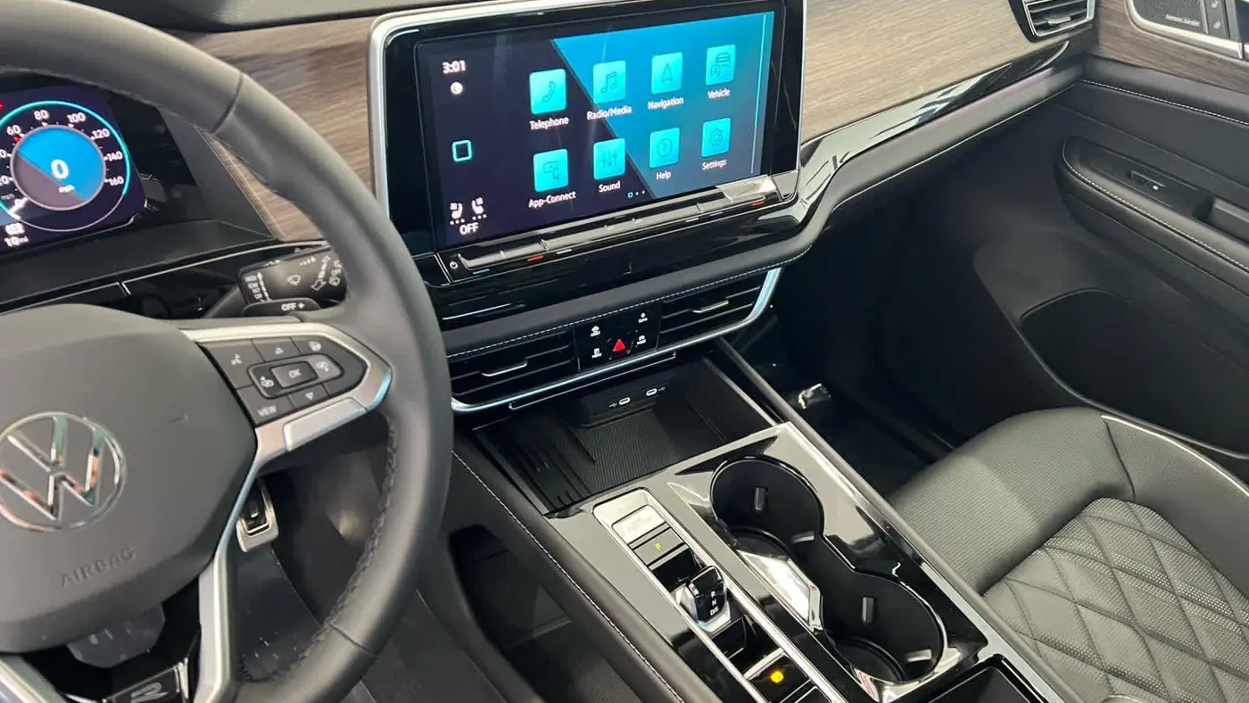 2026 Volkswagen Atlas SEL Premium R-Line 4Motion