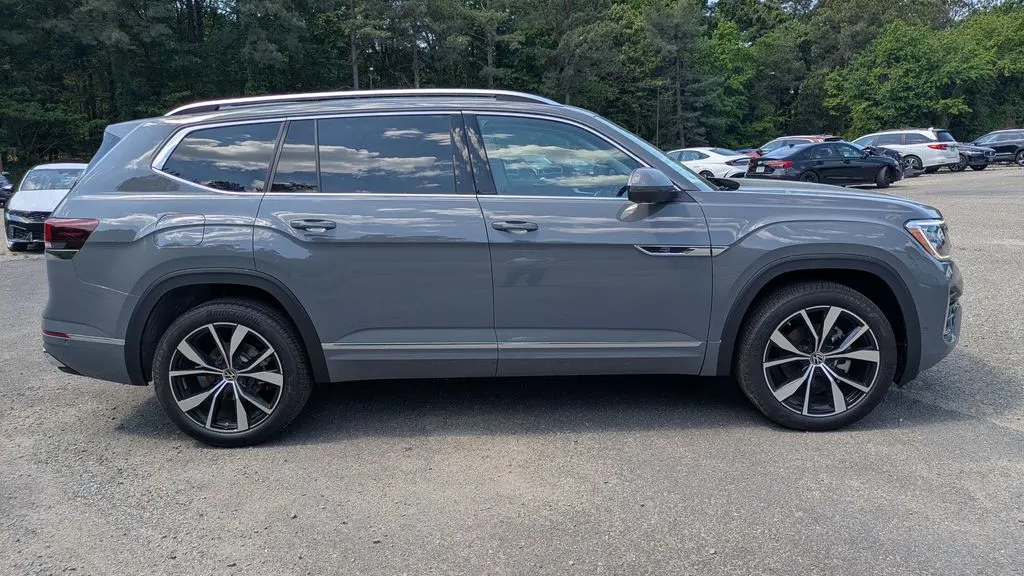 2026 Volkswagen Atlas SEL Premium R-Line 4Motion