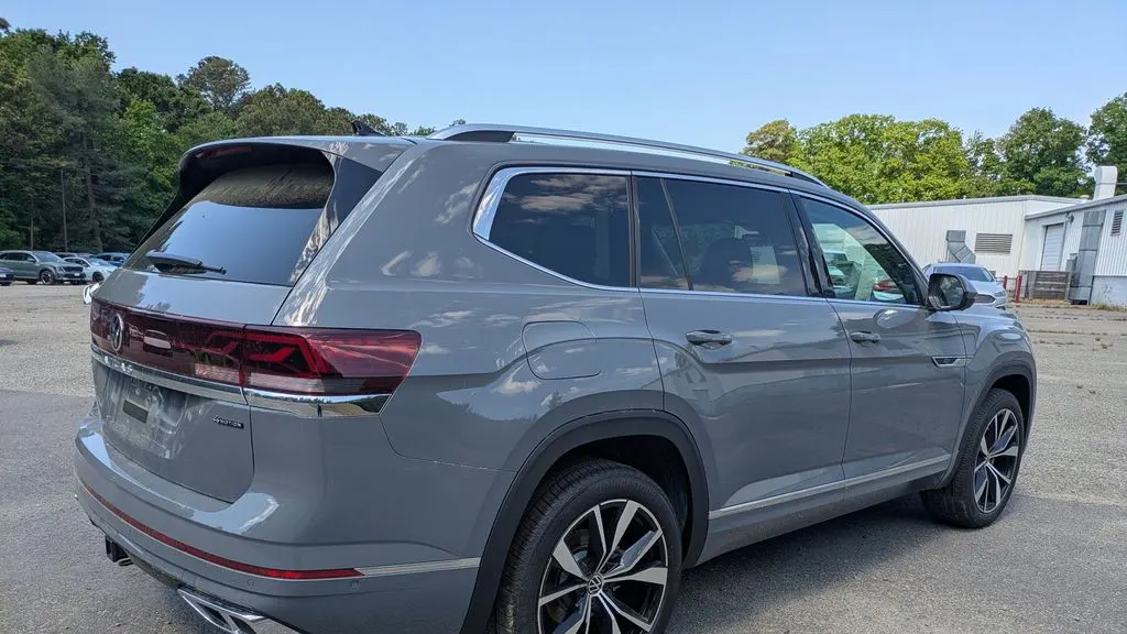 2026 Volkswagen Atlas SEL Premium R-Line 4Motion