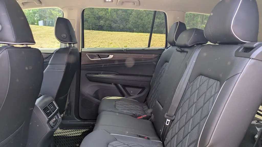 2026 Volkswagen Atlas SEL Premium R-Line 4Motion