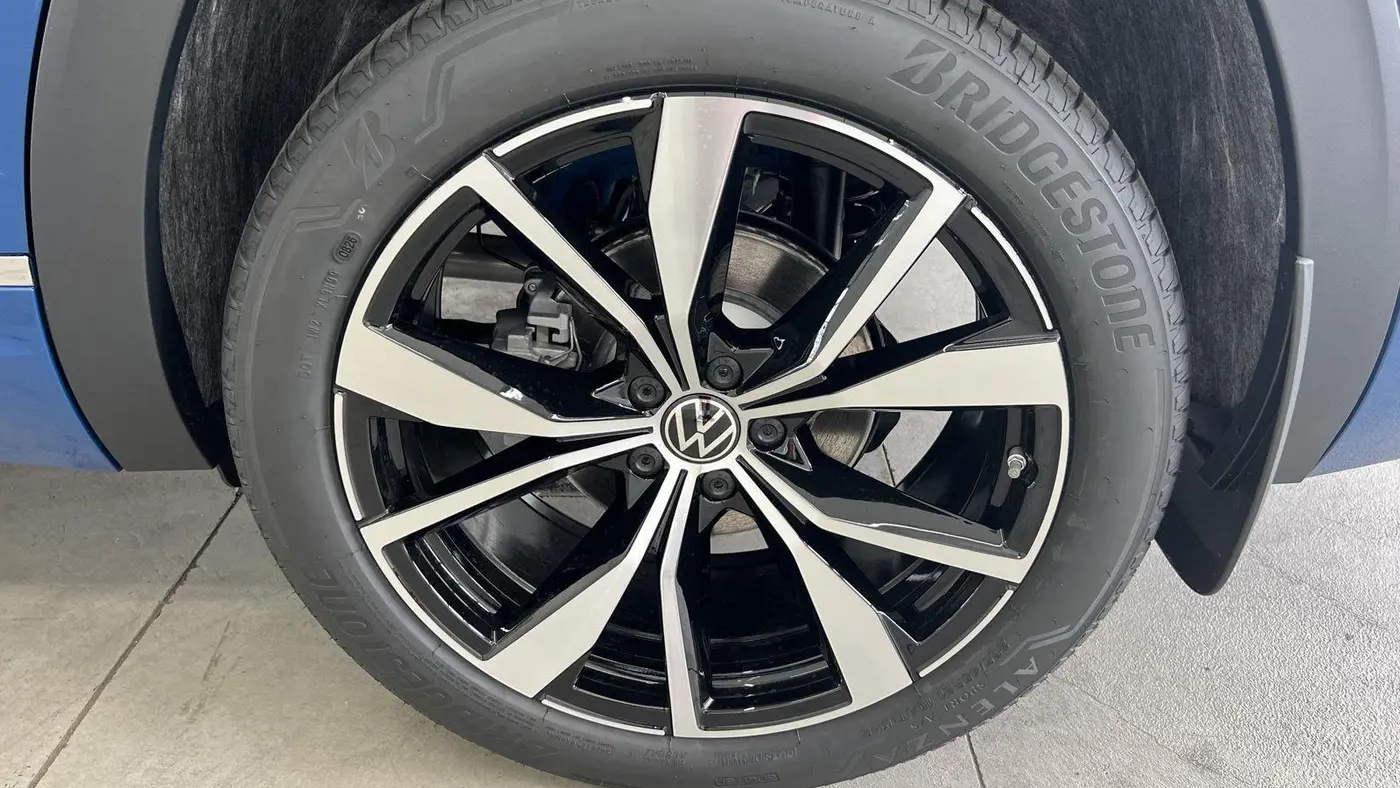 2026 Volkswagen Atlas SEL Premium R-Line 4Motion