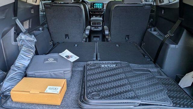 2026 Volkswagen Atlas SEL Premium R-Line 4Motion