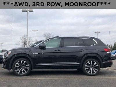 Photo of a 2021 Volkswagen Atlas AWD V6 SEL Premium R-LINE 4motion 4DR SUV (midyear Release) for sale