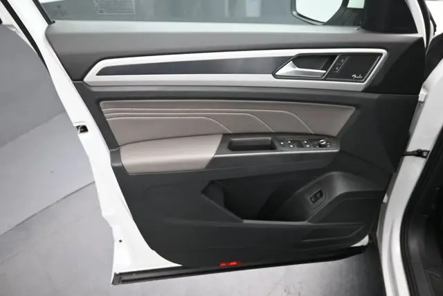 2023 Volkswagen Atlas - $29,650