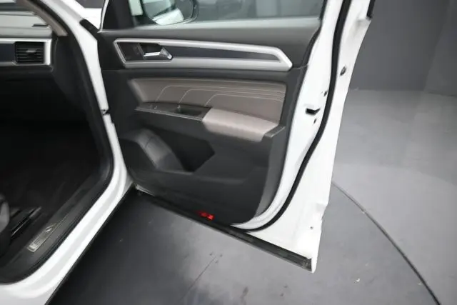 2023 Volkswagen Atlas - $29,650