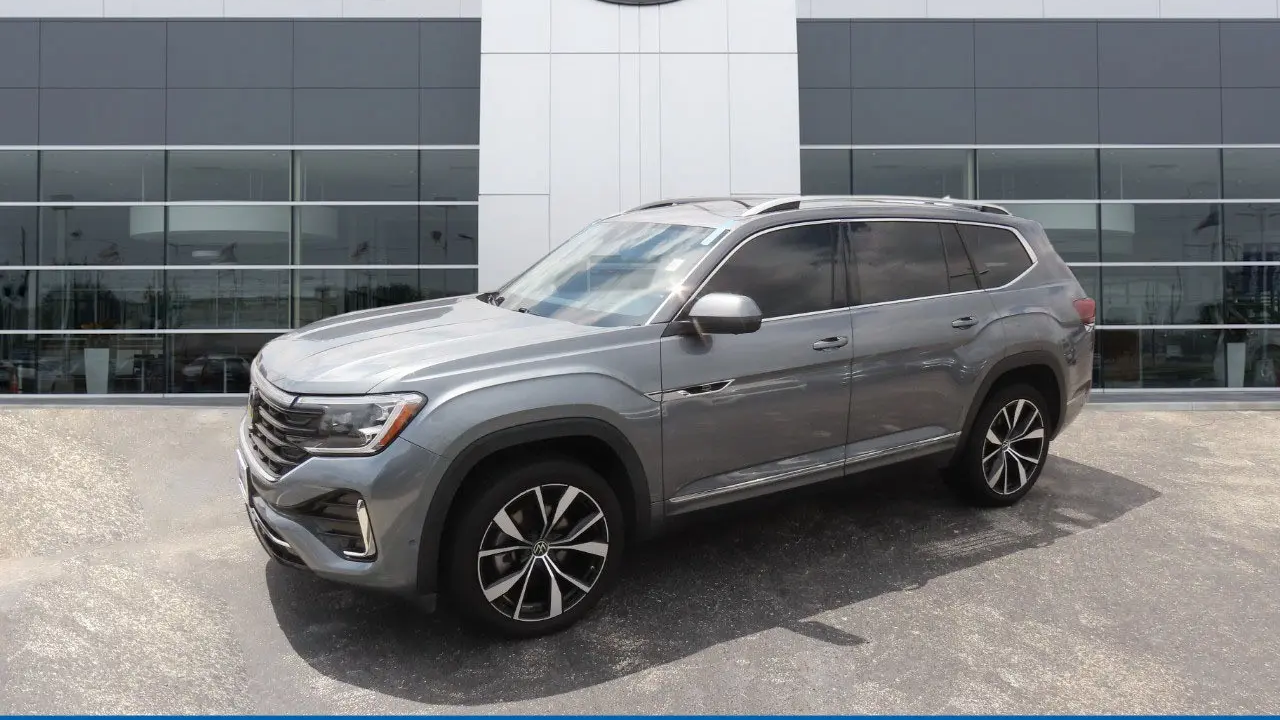 Preowned 2024 Volkswagen Atlas SEL Premium R-Line 4Motion for Sale