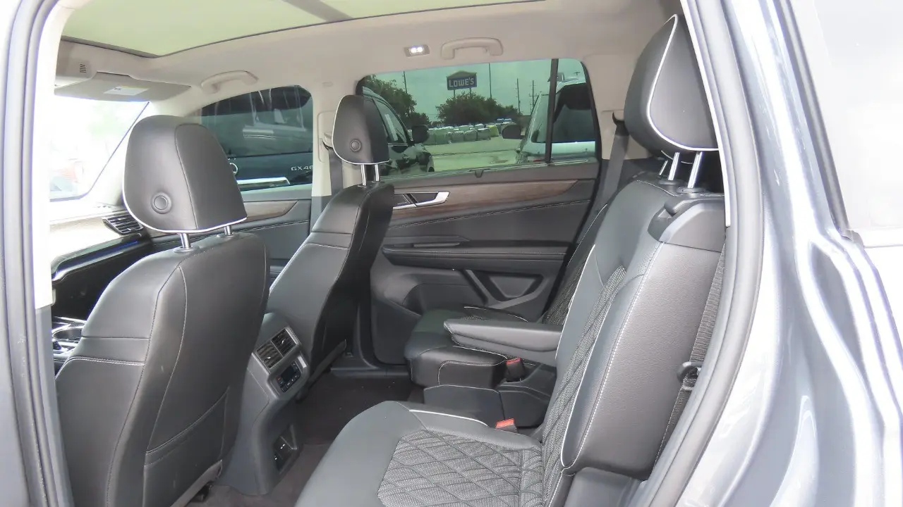 2024 Volkswagen Atlas SEL Premium R-Line 4Motion