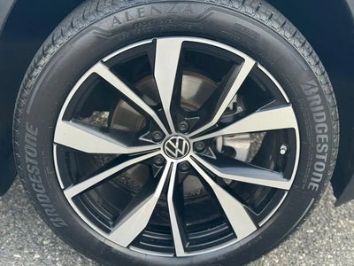 Photo of a 2024 Volkswagen Atlas AWD SEL Premium R-LINE 4motion 4DR SUV for sale