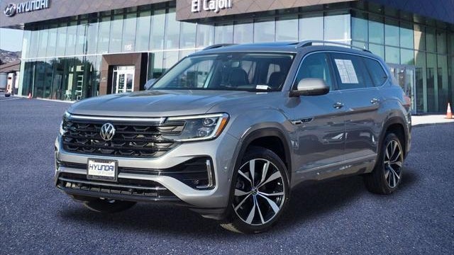 Preowned 2024 Volkswagen Atlas SEL Premium R-Line 4Motion for Sale