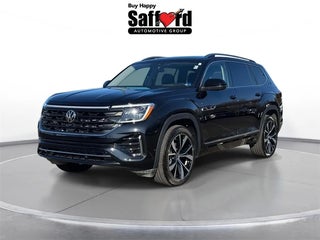 2025 Volkswagen Atlas with Deep Black Pearl Exterior