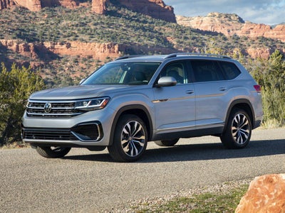 Photo of a 2022 Volkswagen Atlas AWD V6 SEL Premium R-LINE 4motion 4DR SUV for sale