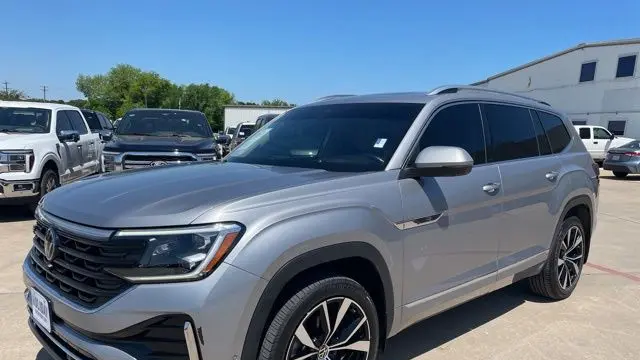 Preowned 2024 Volkswagen Atlas SEL Premium R-Line 4Motion for Sale