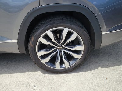 Photo of a 2023 Volkswagen Atlas AWD V6 SEL Premium R-LINE 4motion 4DR SUV for sale