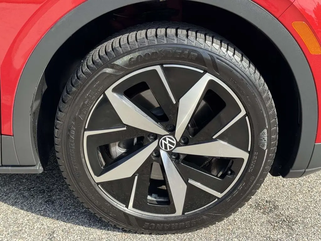 2023 Volkswagen Id.4 - $18,899