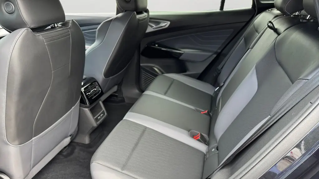 2023 Volkswagen ID 4  Pro S