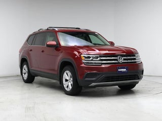 2018 Volkswagen Atlas with Fortana Red Metallic Exterior