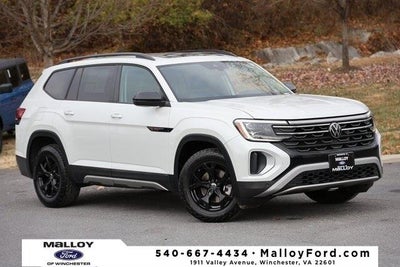 Photo of a 2024 Volkswagen Atlas AWD Peak Edition SEL 4motion 4DR SUV for sale