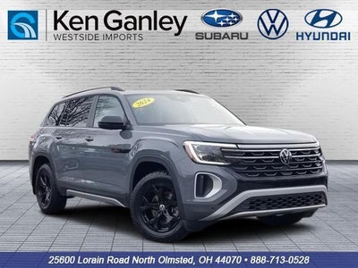 Photo of a 2024 Volkswagen Atlas AWD Peak Edition SEL 4motion 4DR SUV for sale