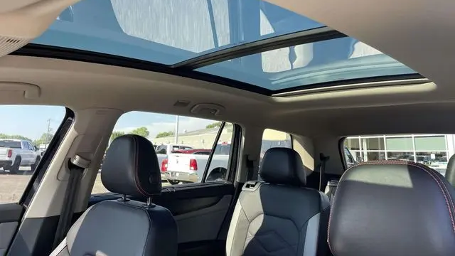 2024 Volkswagen Atlas Peak Edition SEL 4Motion
