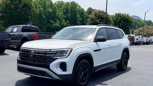 2024 Volkswagen Atlas Peak Edition SEL 4Motion