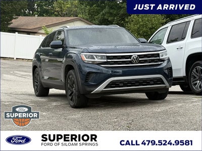 Photo of a 2023 Volkswagen Atlas Cross Sport AWD V6 SE 4motion 4DR SUV W/Technology for sale