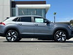 2024 Atlas Cross Sport Thumbnail 2