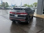 2024 Atlas Cross Sport Thumbnail 6