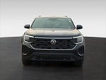 2024 Atlas Cross Sport Thumbnail 2