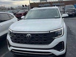 2022 Atlas Cross Sport Thumbnail 2