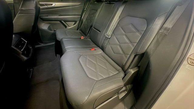 2024 Volkswagen Atlas Cross Sport SE 4Motion