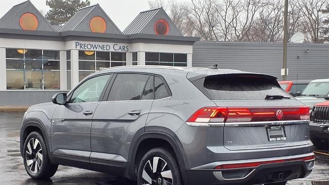 2025 Volkswagen Atlas Cross Sport SE 4Motion