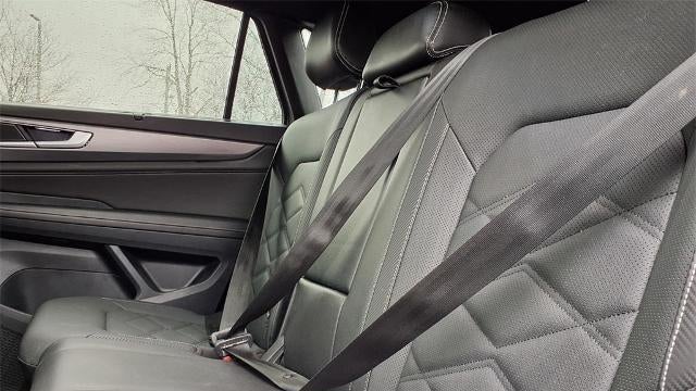 2025 Volkswagen Atlas Cross Sport SE 4Motion