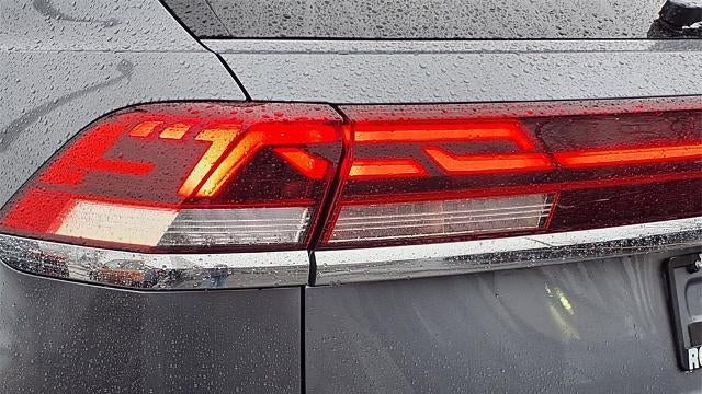 2025 Volkswagen Atlas Cross Sport SE 4Motion