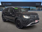 2023 Atlas Cross Sport Thumbnail 1