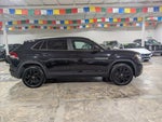 2023 Atlas Cross Sport Thumbnail 2