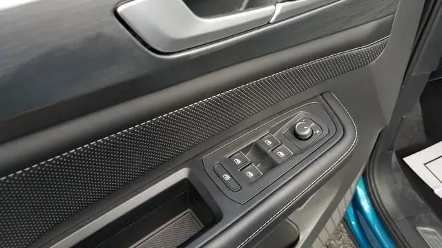 2024 Volkswagen Atlas Cross Sport SE 4Motion