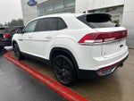 2024 Atlas Cross Sport Thumbnail 2