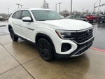 2024 Atlas Cross Sport Thumbnail 6