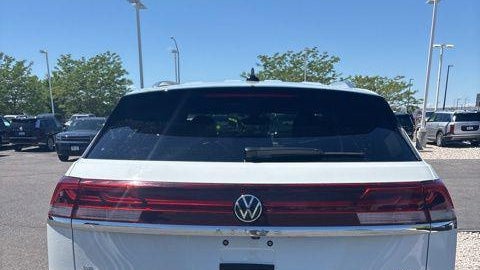 2024 Volkswagen Atlas Cross Sport SE 4Motion
