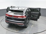 2024 Atlas Cross Sport Thumbnail 23