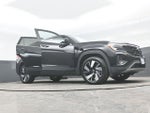 2024 Atlas Cross Sport Thumbnail 28