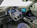 2025 Atlas Cross Sport Thumbnail 10