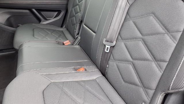 2025 Volkswagen Atlas Cross Sport SE 4Motion