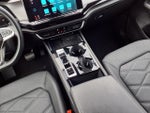 2025 Atlas Cross Sport Thumbnail 10