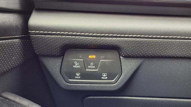 2025 Volkswagen Atlas Cross Sport SE 4Motion