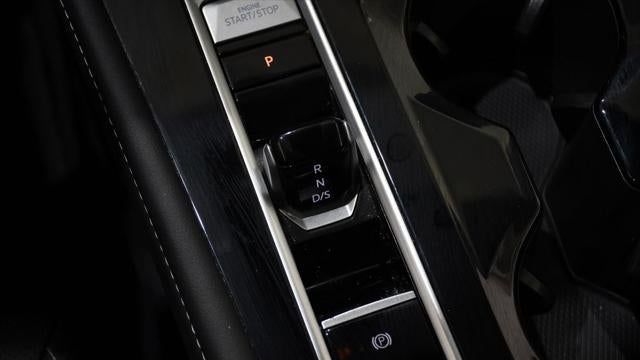 2025 Volkswagen Atlas Cross Sport SE 4Motion