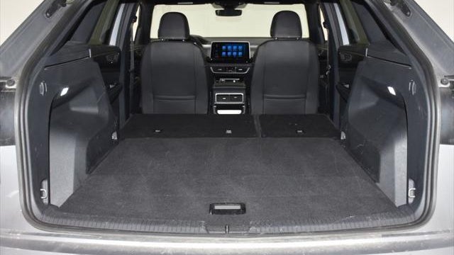 2025 Volkswagen Atlas Cross Sport SE 4Motion