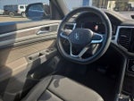 2022 Atlas Cross Sport Thumbnail 15
