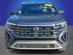 2024 Atlas Cross Sport Thumbnail 1